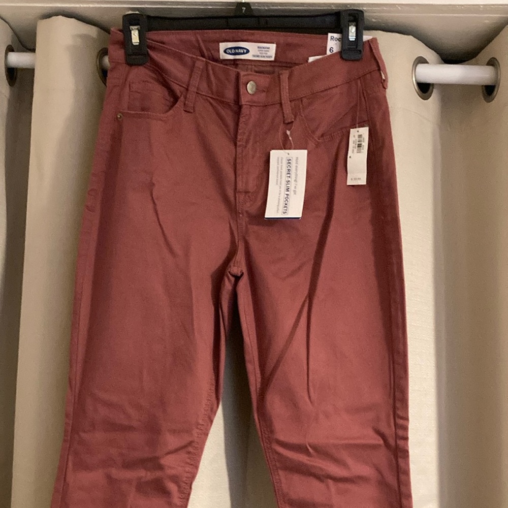 Brand new Old Navy rockstar, super skinny high-rise jeans with a Sateen finish.